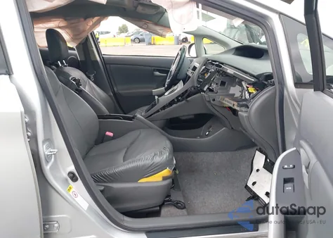 2010 Toyota Prius Iv z USA, uszkodzony, nr VIN JTDKN3DU5A0053903